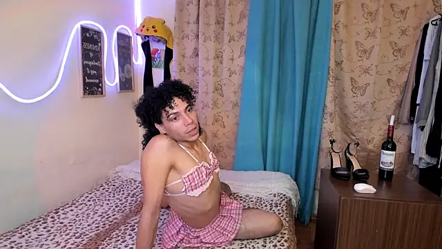 Angel White25 online show from 07/28/26, 06:20