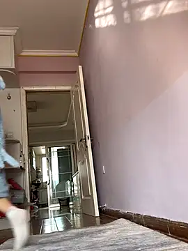 Snapshot of oo-shanshan chatting on 11/20/25, 04:01 oo-shanshan online show from 11/20/25, 04:01