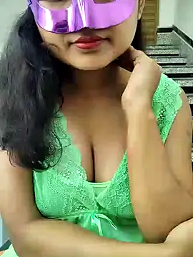 Snapshot of Hot-ruma chatting on 11/16/25, 03:34 Hot-ruma online show from 11/16/25, 03:34