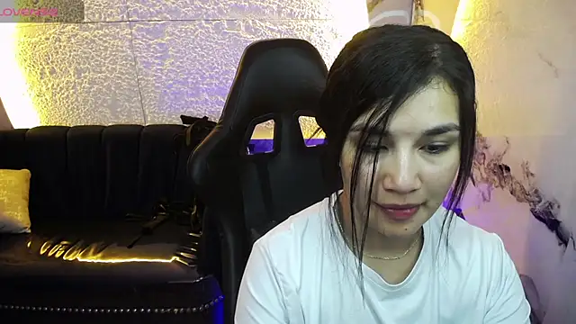 Snapshot of Violetta_jhonson_a chatting on 06/25/26, 04:34 Violetta jhonson a online show from 06/25/26, 04:34