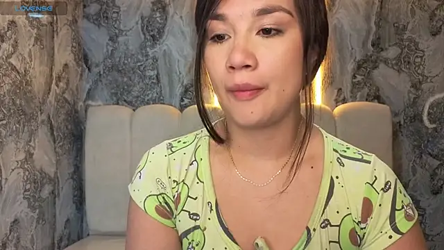 Snapshot of Violetta_jhonson_a chatting on 06/27/26, 01:28 Violetta jhonson a online show from 06/27/26, 01:28