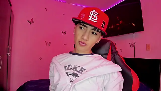 Snapshot of ThiagoDV chatting on 11/13/25, 11:42 ThiagoDV online show from 11/13/25, 11:42