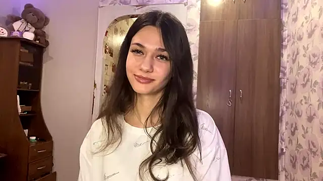 Snapshot of EunHendericks chatting on 11/11/25, 11:21 EunHendericks online show from 11/11/25, 11:21