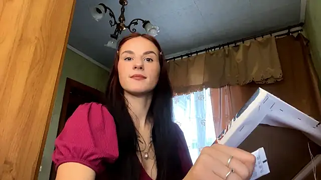 AliciaCapehart online show from 11/21/25, 09:08