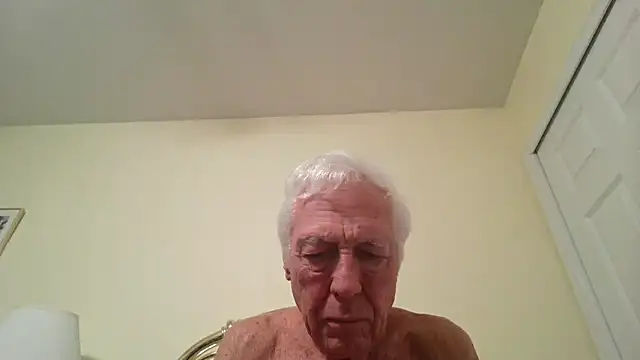 Snapshot of capttp chatting on 02/19/26, 03:57 capttp online show from 02/19/26, 03:57