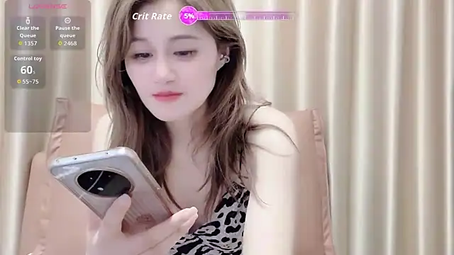 Snapshot of Summer-C chatting on 06/11/26, 03:04 Summer-C online show from 06/11/26, 03:04