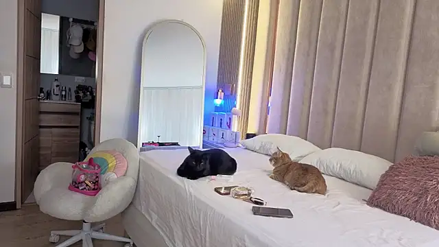 Iamnyxy online show from 12/01/25, 11:04