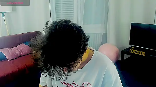 Snapshot of TylerBrookss chatting on 11/15/25, 04:14 TylerBrookss online show from 11/15/25, 04:14