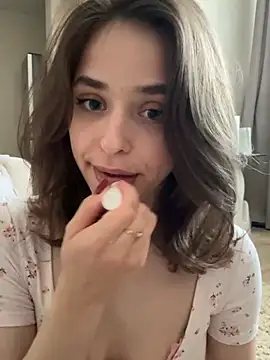 yoyogirlx online show from 05/28/26, 11:18