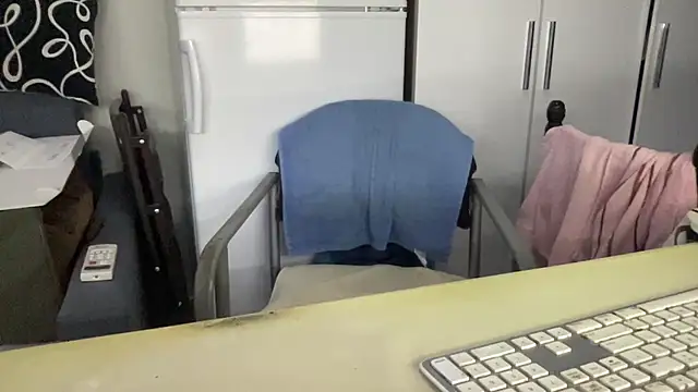 Snapshot of coach-karl chatting on 11/07/25, 12:43 coach-karl online show from 11/07/25, 12:43