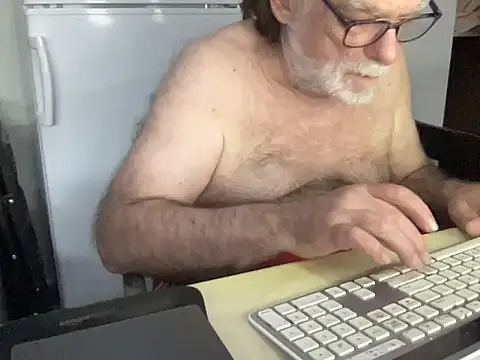 Snapshot of coach-karl chatting on 11/23/25, 12:54 coach-karl online show from 11/23/25, 12:54