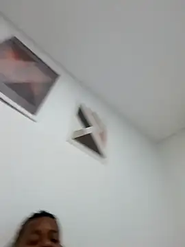 Snapshot of Zepouvinho chatting on 12/02/25, 01:44 Zepouvinho online show from 12/02/25, 01:44