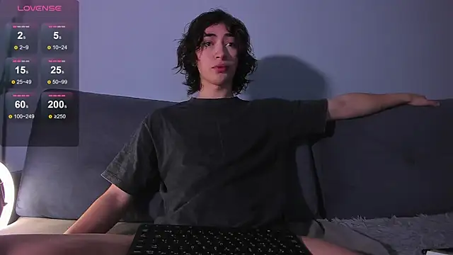 Snapshot of AlanReckless chatting on 01/15/26, 04:06 AlanReckless online show from 01/15/26, 04:06