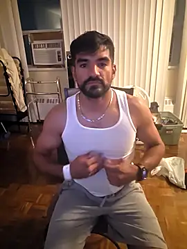 piggylatino online show from 07/18/26, 03:00