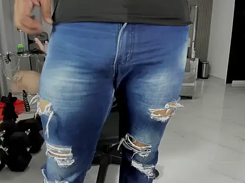 master leather online show from 07/15/26, 03:39