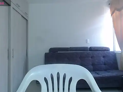 Snapshot of Alexander_Halls chatting on 11/17/25, 04:46 Alexander Halls online show from 11/17/25, 04:46