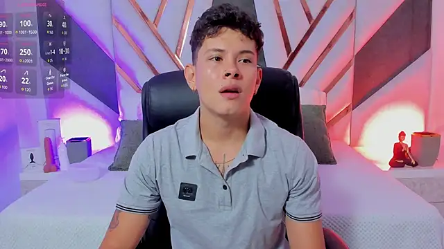 Snapshot of Daniel_cute18 chatting on 11/12/25, 08:30 Daniel cute18 online show from 11/12/25, 08:30