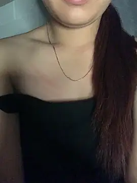 Winnie-sexy online show from 04/12/26, 08:36