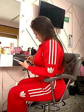 XIIMENA7 online show from 11/12/25, 07:24