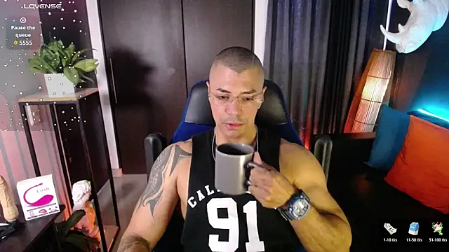 Snapshot of Zed_ferrer chatting on 06/20/26, 08:33 Zed ferrer online show from 06/20/26, 08:33