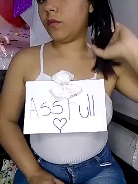 Snapshot of Girl_Nasty_Dirty chatting on 11/25/25, 02:22 Girl Nasty Dirty online show from 11/25/25, 02:22