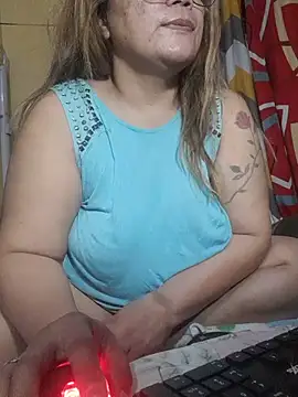 loriepinay46 online show from 07/28/26, 08:52