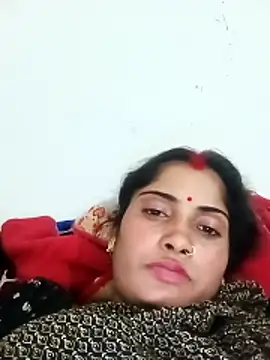 Pushpa hotty online show from 12/21/25, 03:08