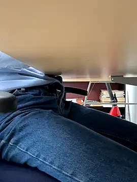 Snapshot of Dihotbi chatting on 11/20/25, 08:30 Dihotbi online show from 11/20/25, 08:30