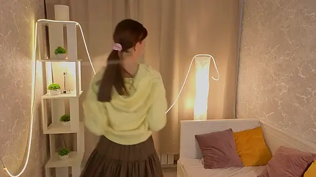 ArnitaCree online show from 11/12/25, 03:45