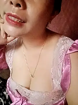 Qiune92 online show from 11/12/25, 10:26