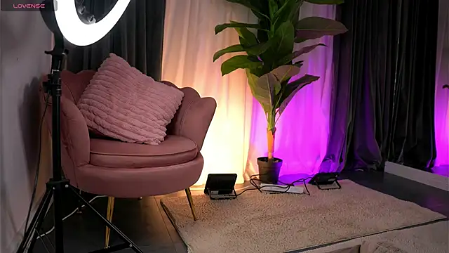 WendyyLuv online show from 06/19/26, 08:23