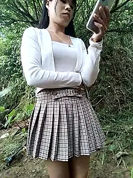 Snapshot of gugu0022 chatting on 04/27/26, 10:24 gugu0022 online show from 04/27/26, 10:24