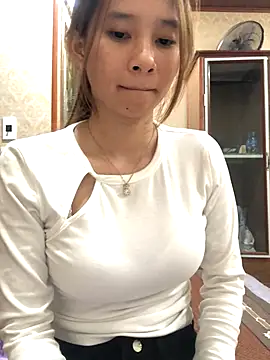 Snapshot of Jumi_sexy chatting on 11/25/25, 08:14 Jumi sexy online show from 11/25/25, 08:14