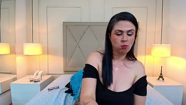 CarolinnaSaenz online show from 07/24/26, 08:07