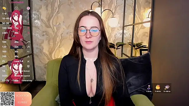 EmmaBloomm online show from 05/10/26, 10:48