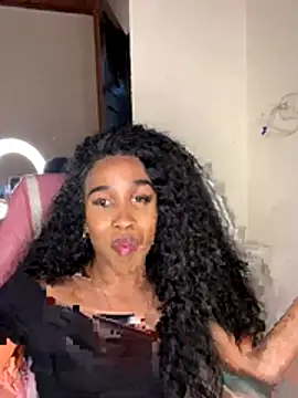 Snapshot of Weendolyn_ chatting on 11/30/25, 03:10 Weendolyn online show from 11/30/25, 03:10