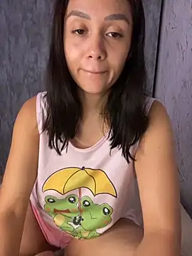 Snapshot of carolsapequinha chatting on 11/30/25, 05:39 carolsapequinha online show from 11/30/25, 05:39