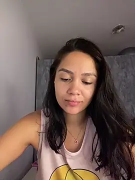 Snapshot of carolsapequinha chatting on 02/02/26, 11:42 carolsapequinha online show from 02/02/26, 11:42