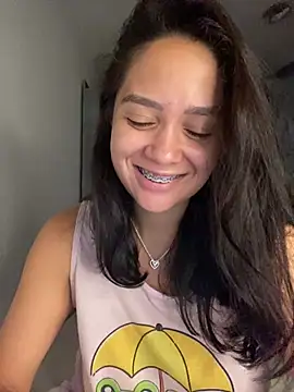Snapshot of carolsapequinha chatting on 02/07/26, 12:20 carolsapequinha online show from 02/07/26, 12:20