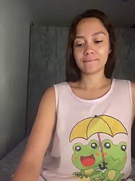 Snapshot of carolsapequinha chatting on 02/17/26, 11:40 carolsapequinha online show from 02/17/26, 11:40