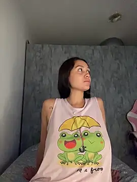 Snapshot of carolsapequinha chatting on 02/23/26, 11:07 carolsapequinha online show from 02/23/26, 11:07