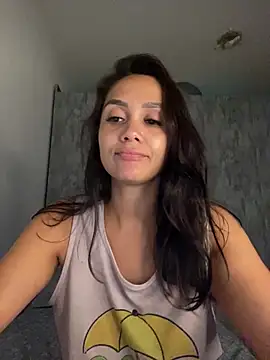 Snapshot of carolsapequinha chatting on 03/04/26, 11:11 carolsapequinha online show from 03/04/26, 11:11