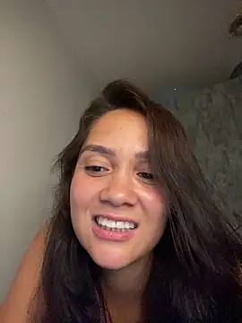 Snapshot of carolsapequinha chatting on 03/13/26, 01:12 carolsapequinha online show from 03/13/26, 01:12