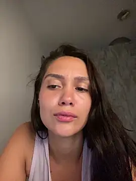 Snapshot of carolsapequinha chatting on 03/16/26, 01:11 carolsapequinha online show from 03/16/26, 01:11