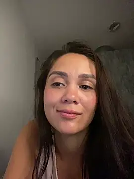 Snapshot of carolsapequinha chatting on 04/08/26, 12:43 carolsapequinha online show from 04/08/26, 12:43