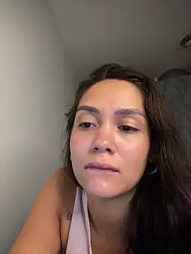 Snapshot of carolsapequinha chatting on 04/10/26, 11:26 carolsapequinha online show from 04/10/26, 11:26