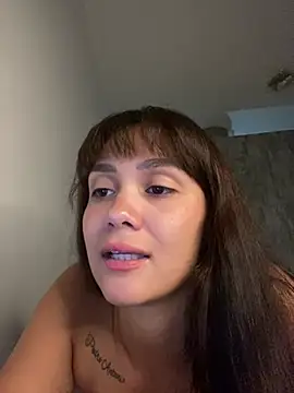 Snapshot of carolsapequinha chatting on 04/16/26, 09:39 carolsapequinha online show from 04/16/26, 09:39