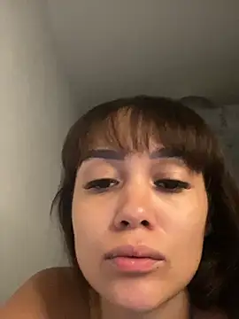 Snapshot of carolsapequinha chatting on 04/21/26, 01:39 carolsapequinha online show from 04/21/26, 01:39