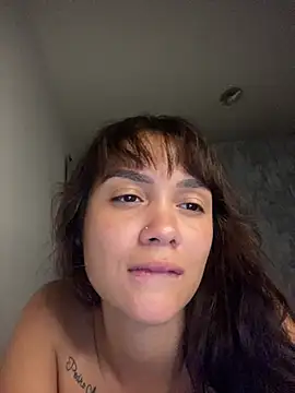 Snapshot of carolsapequinha chatting on 05/01/26, 03:00 carolsapequinha online show from 05/01/26, 03:00