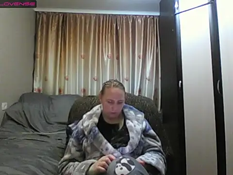 Snapshot of JenniDeep chatting on 03/10/26, 07:30 JenniDeep online show from 03/10/26, 07:30